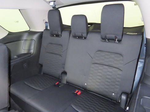 New 2026 Nissan Pathfinder SV image 10