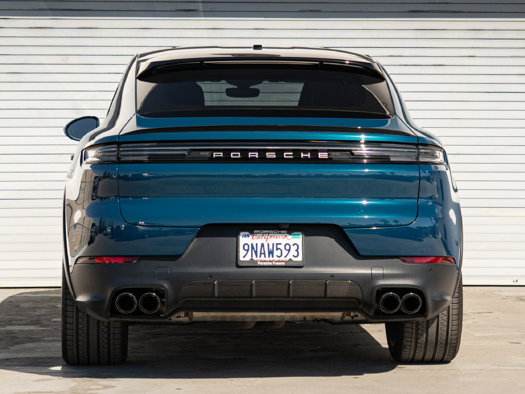 Certified 2024 Porsche Cayenne S AWD/4WD image 8