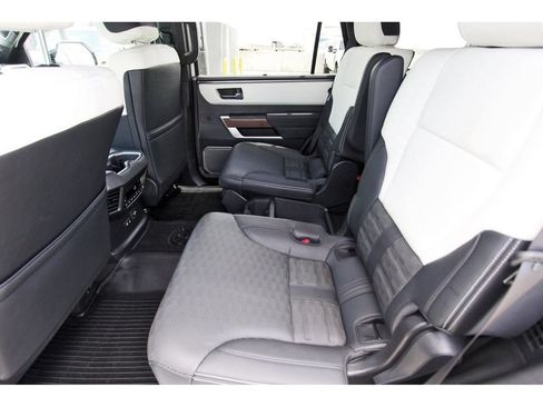 Used 2025 Toyota Sequoia Capstone w/ Tow Technology Package AWD/4WD image 7