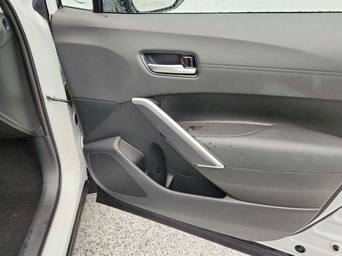 Used 2023 Toyota Corolla Cross XLE image 25