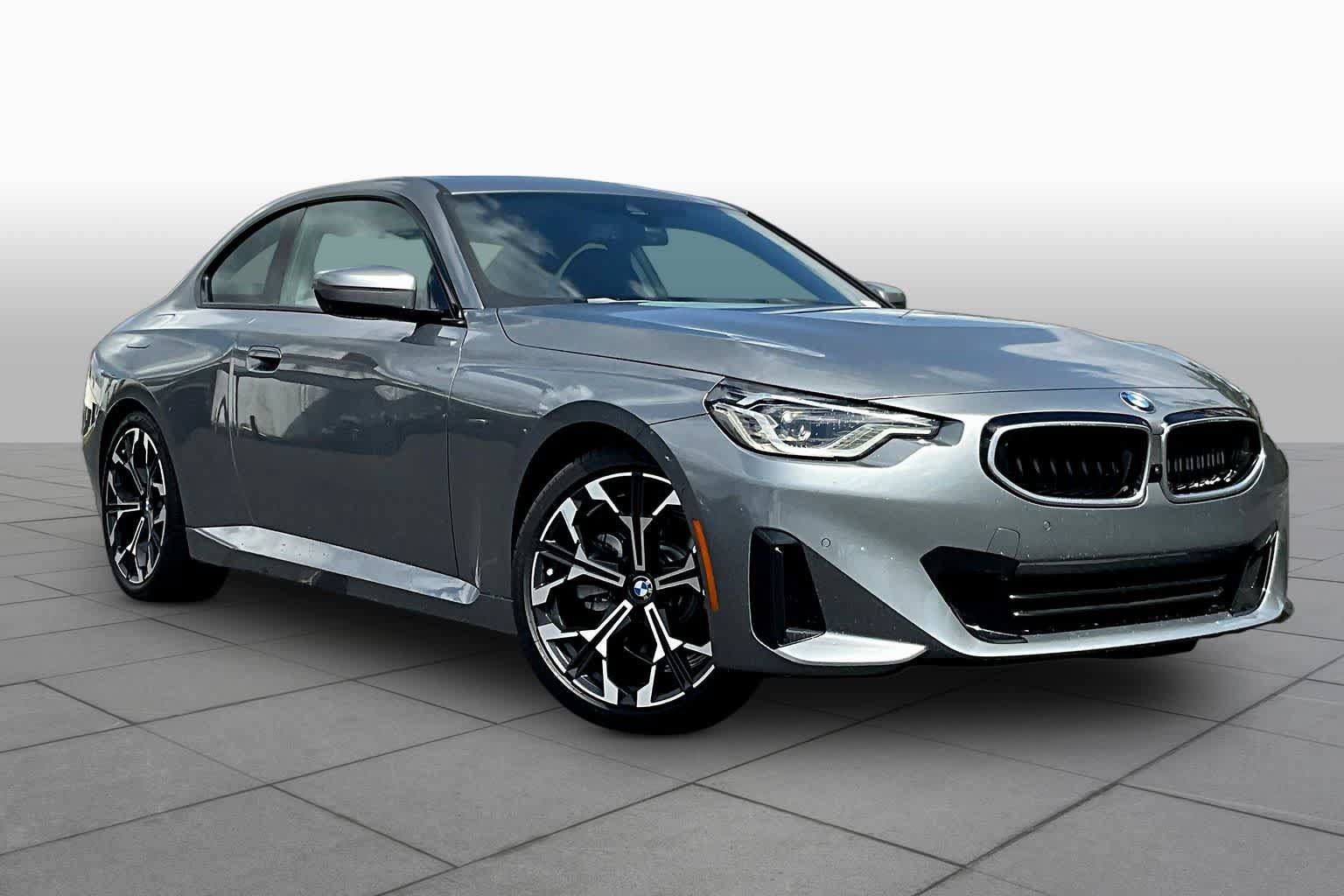New 2025 BMW 230i Coupe w/ Premium Package RWD image 2