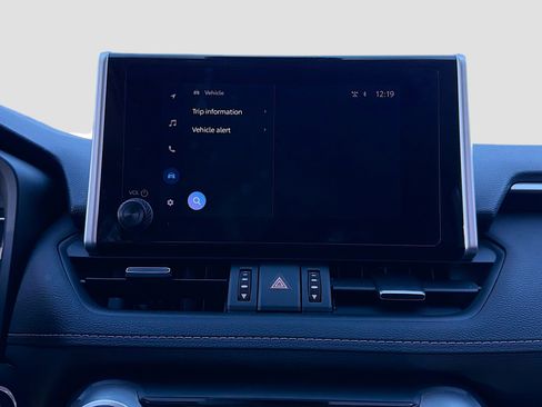 Used 2025 Toyota RAV4 XLE Premium image 30