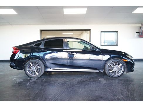 Used 2020 Honda Civic EX image 8