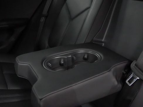 Used 2025 Porsche Macan image 19