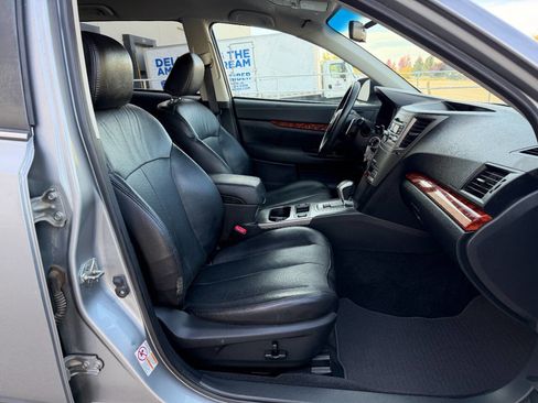Used 2011 Subaru Outback 3.6R Limited image 19