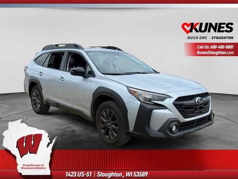 Used 2025 Subaru Outback Onyx Edition AWD/4WD image 1