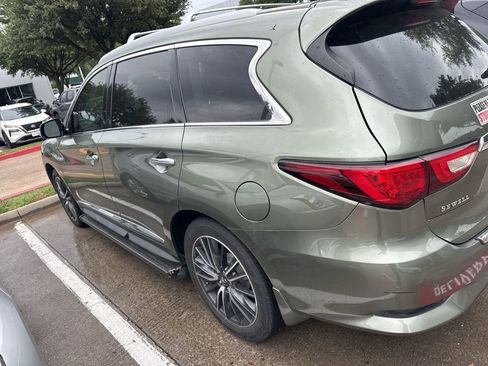 Used 2017 INFINITI QX60 FWD w/ Deluxe Technology Package image 4