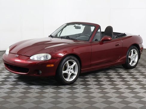 Used 2003 MAZDA MX-5 Miata image 3