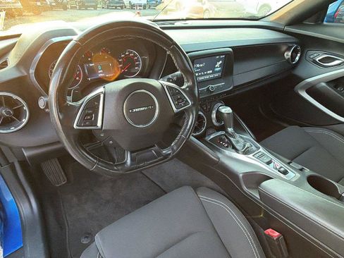 Used 2018 Chevrolet Camaro LT RWD image 3