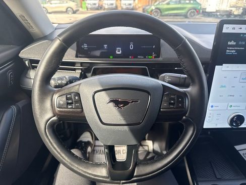 Used 2025 Ford Mustang Mach-E Select image 33