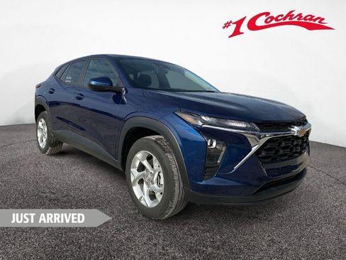 Certified 2024 Chevrolet Trax LS w/ LS Convenience Package image 1