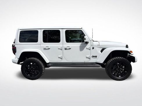 Used 2021 Jeep Wrangler Unlimited Sahara AWD/4WD image 17
