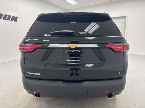 Used 2023 Chevrolet Traverse LT FWD image 6