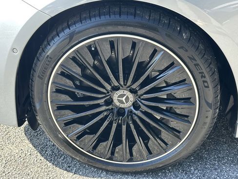 Certified 2024 Mercedes-Benz E 350 4MATIC Sedan w/ Airmatic Package image 13