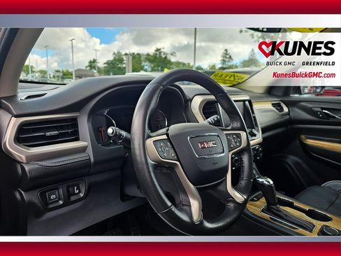 Used 2019 GMC Acadia Denali w/ Technology Package AWD/4WD image 13