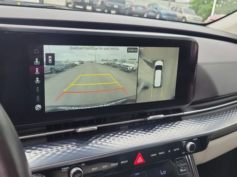 Used 2024 Kia Carnival SX Prestige FWD image 33