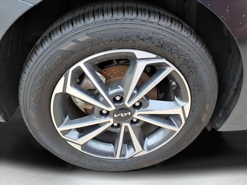 Used 2023 Kia Forte LXS image 25
