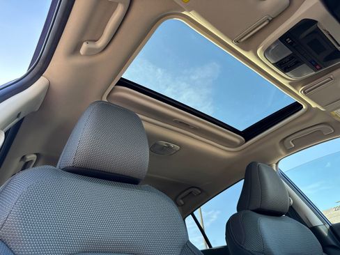 Certified 2024 Subaru Crosstrek 2.0i Premium image 10