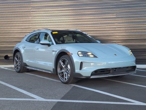 Certified 2025 Porsche Taycan 4 Cross Turismo AWD/4WD image 9