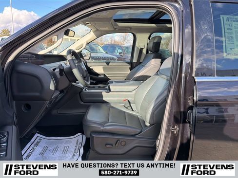Used 2025 Ford Expedition Max Active AWD/4WD image 14