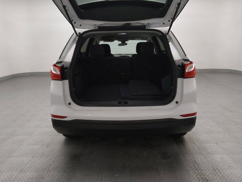 Used 2021 Chevrolet Equinox LS w/ LS Convenience Package FWD image 29