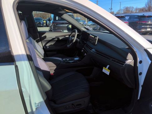 New 2026 INFINITI QX60 Sport image 21