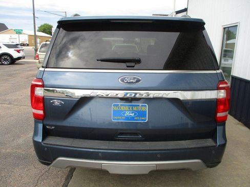 Used 2019 Ford Expedition XLT w/ Equipment Group 202A AWD/4WD image 6