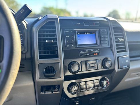 Used 2022 Ford F250 XL w/ Power Equipment Group RWD image 20
