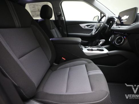 New 2026 Chevrolet Blazer LT FWD image 11