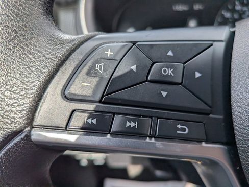 Used 2024 Nissan Kicks SV image 13