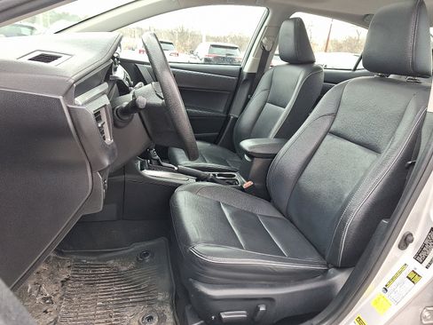 Used 2016 Toyota Corolla LE Premium image 15