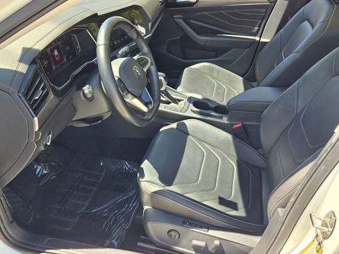 Certified 2023 Volkswagen Jetta SEL FWD image 10