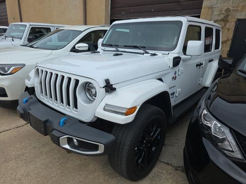 Used 2022 Jeep Wrangler Unlimited Sahara w/ Cold Weather Group image 1