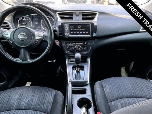 Used 2019 Nissan Sentra SV w/ Special Edition Package FWD image 7