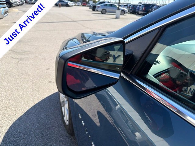 Used 2025 Chevrolet Malibu LT FWD image 11