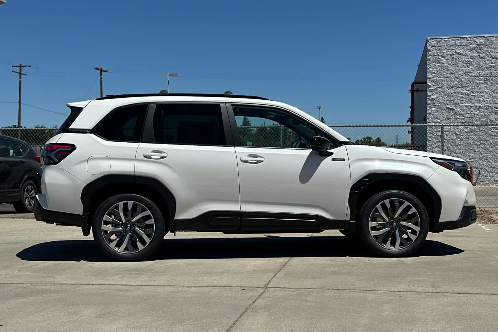 New 2026 Subaru Forester Touring AWD/4WD image 2