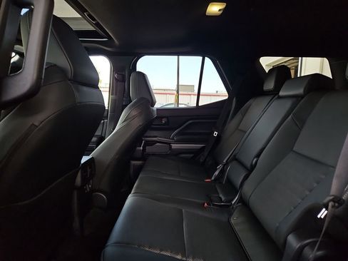 Used 2025 Toyota 4Runner TRD Off-Road Premium image 31