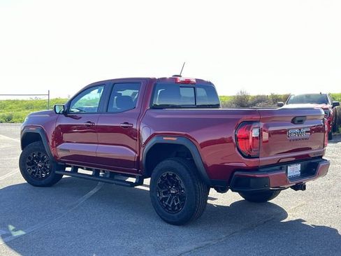 New 2026 GMC Canyon Elevation w/ LPO, Black Badging Package image 5