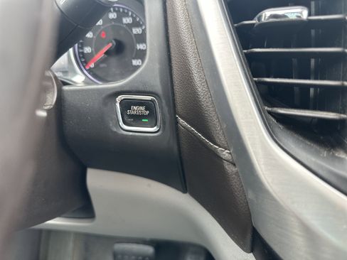 Used 2019 GMC Acadia SLT AWD/4WD image 25