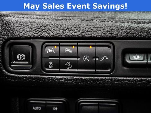 Used 2021 GMC Yukon Denali w/ Denali Premium Package AWD/4WD image 41