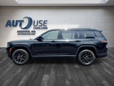 Used 2024 Jeep Grand Cherokee L Laredo AWD/4WD image 8