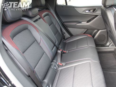 New 2026 Chevrolet Equinox RS w/ LPO, Floor Liner Package image 17