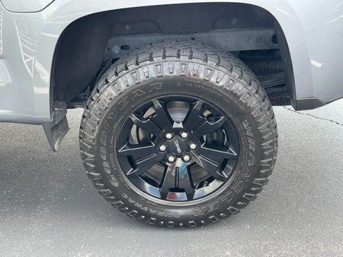 Used 2021 GMC Canyon AT4 AWD/4WD image 7