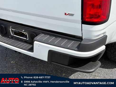 Used 2022 Chevrolet Colorado LT w/ Luxury Package AWD/4WD image 28