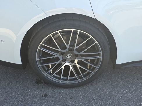 New 2026 Porsche Panamera image 14