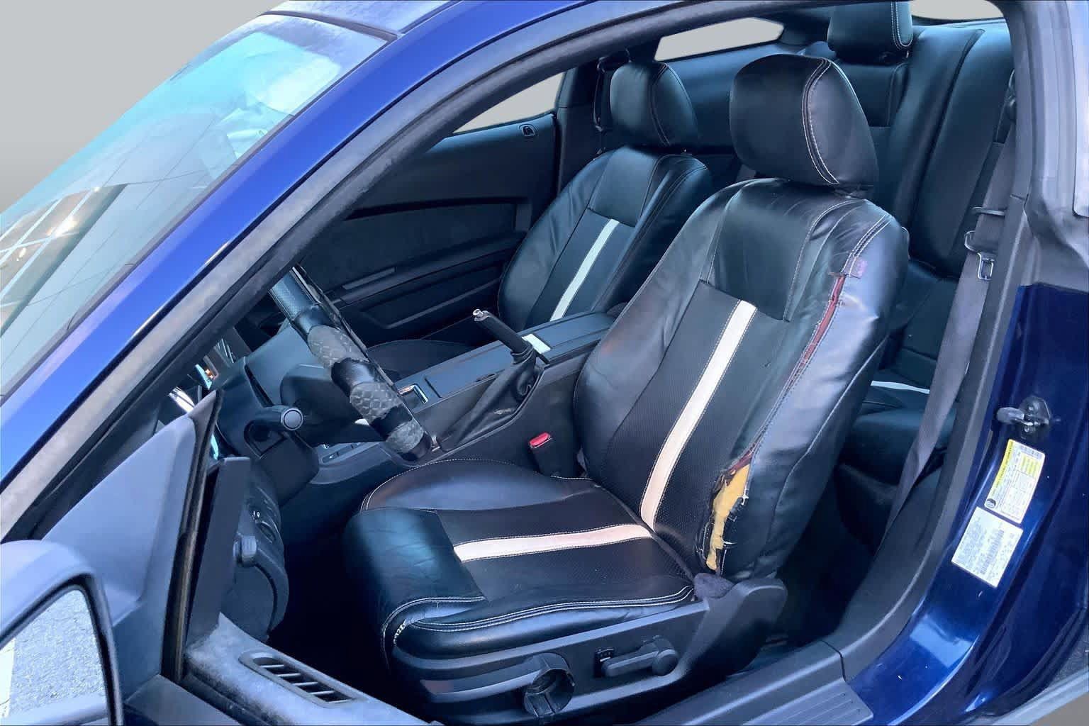 Used 2011 Ford Mustang Coupe w/ 101A Rapid Spec Order Code RWD image 6