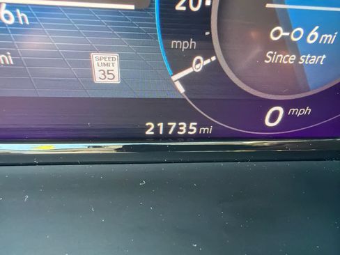 Used 2025 Volkswagen Atlas SEL image 19