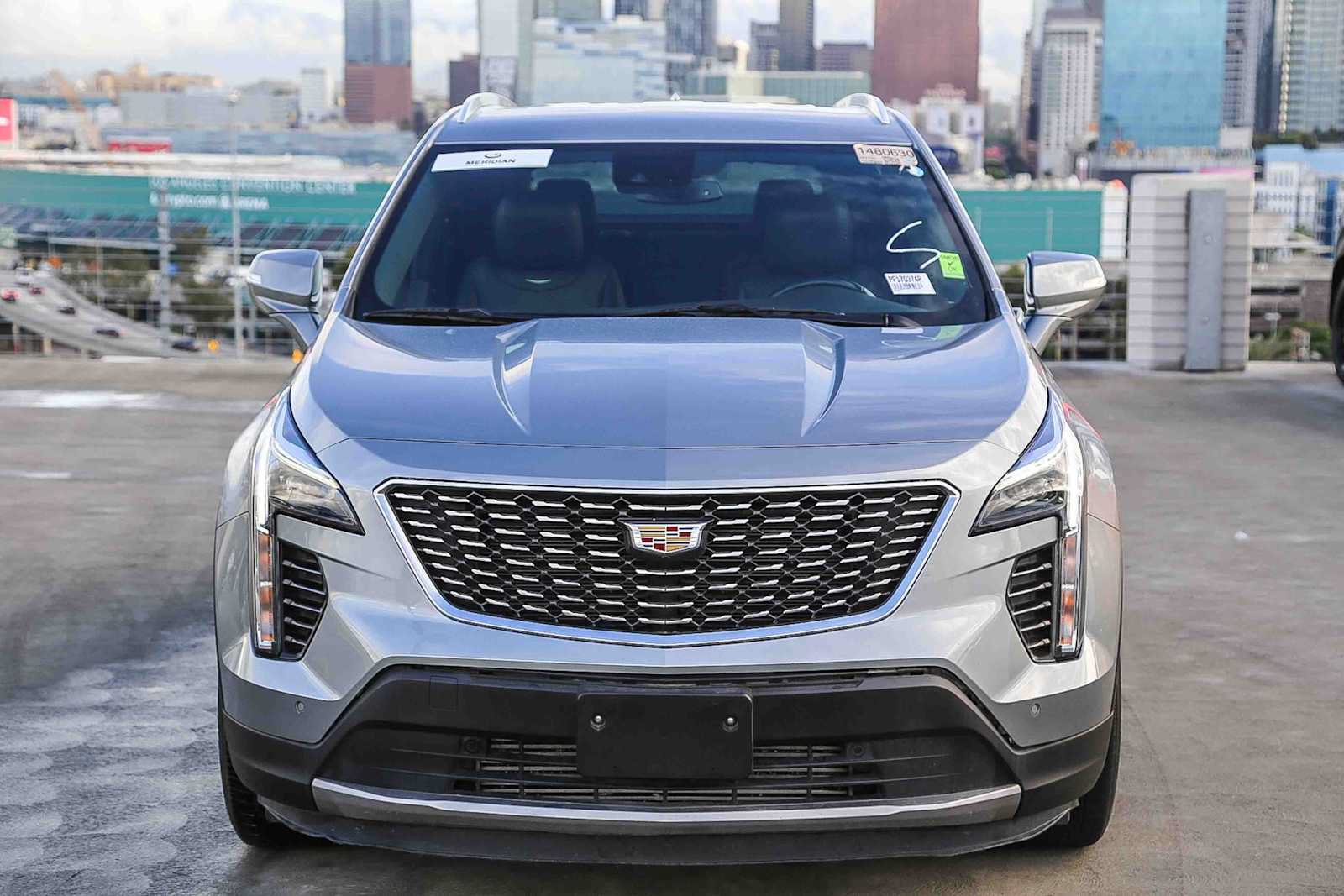 Used 2023 Cadillac XT4 Premium Luxury FWD image 2