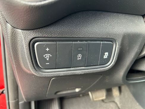 Used 2020 Kia Soul LX FWD image 18