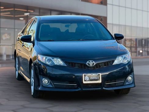 Used 2012 Toyota Camry SE image 23